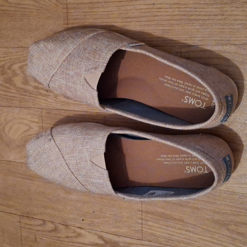 Tom's Casual Shoes
